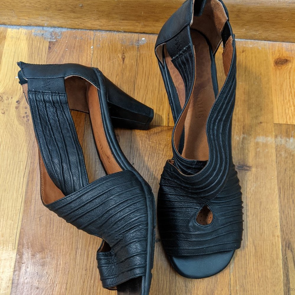 Gentle Souls Leather Uppers Rubber bottoms
